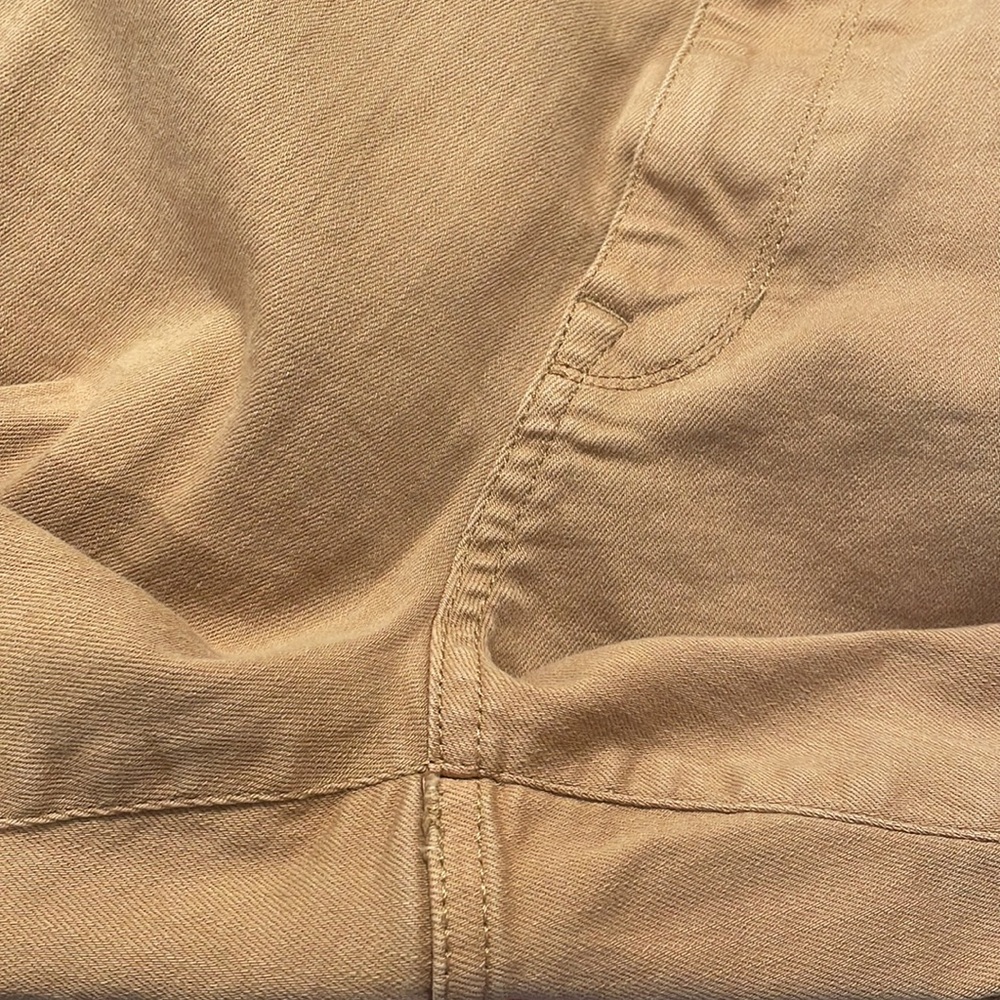 LL Bean women’s Classic straight fit pants. Size 10. - Picture 7 of 8